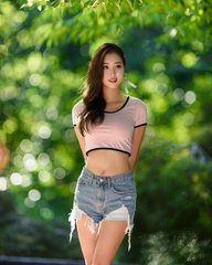 关于冷艳照片无修版